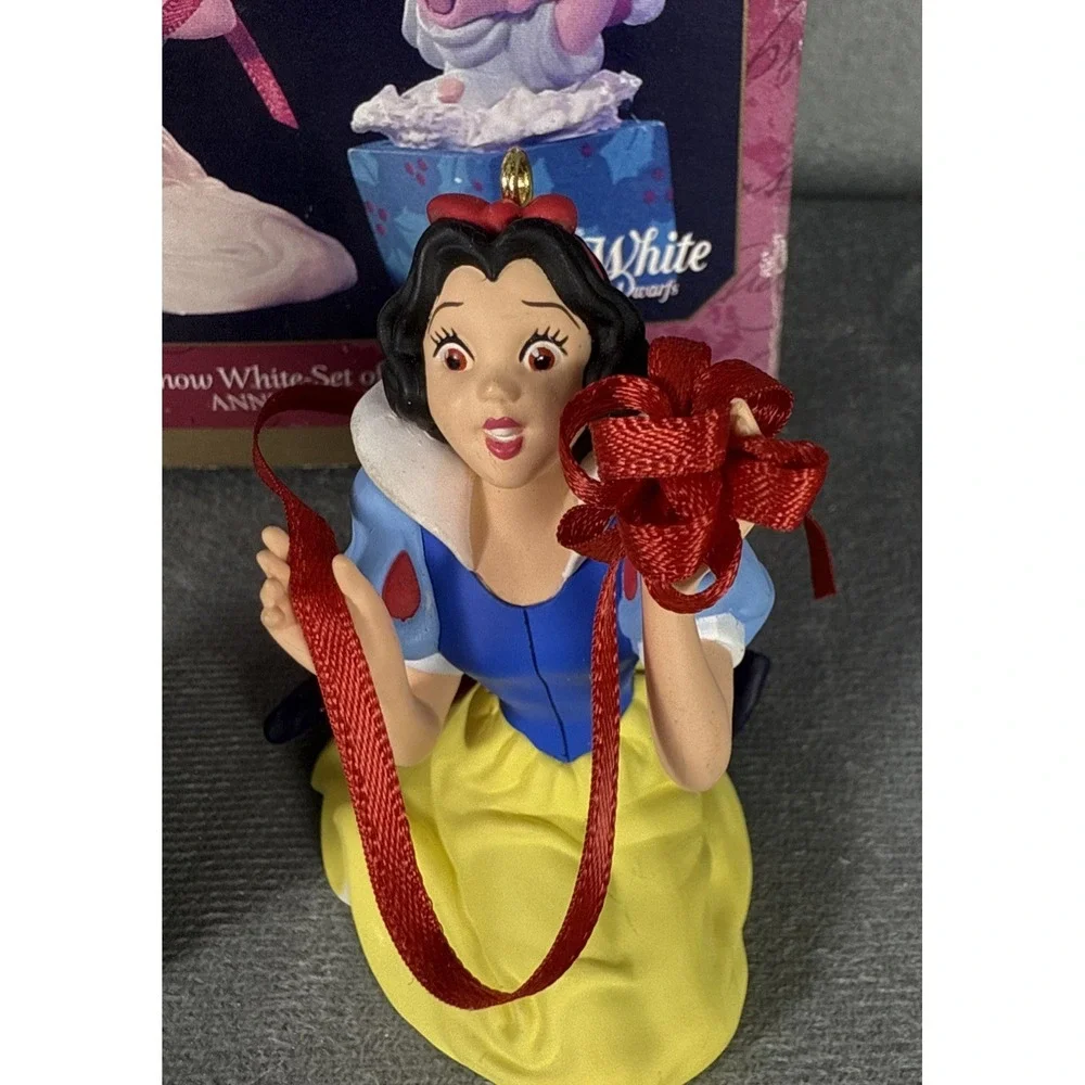 Hallmark Keepsake Disney Snow White Seven‎ Dwarfs Dopey  Anniversary Ornaments